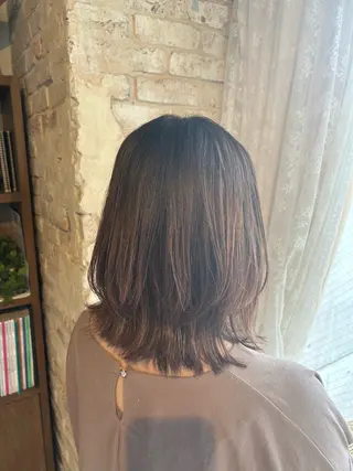 ミディアム ロゼ アトリエ Rose atelier所属・浅沼 沙里菜のヘアスタイル