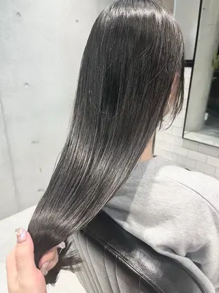 ロング カラー パーマ ヘアアレンジ 透明感/オリーブ/ グレージュ/YUKAのヘアスタイル