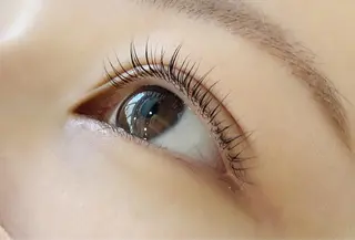 マツエク・マツパ nuna池袋 mokaのマツエク・マツパデザイン