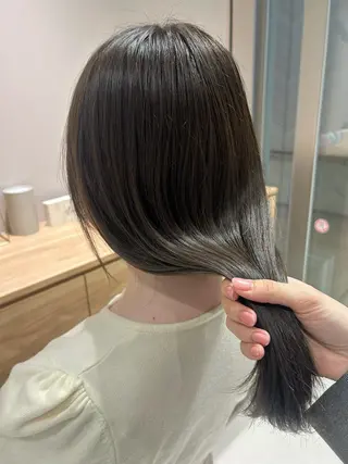 ロング 浅倉栞 /透明感カラーのヘアスタイル