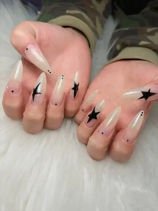 ネイル ゴテゴテ💙ワンホン リオナのネイルデザイン