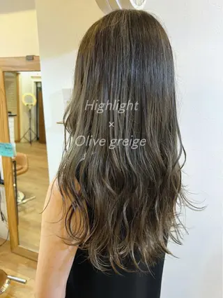 ロング カラー 艶ハイトーン🔆 ️️️安座間 希のヘアスタイル