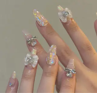 ネイル u1salon所属・ゆい ユイのネイルデザイン