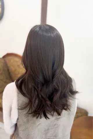 セミロング 飯星慧斗 /ブリーチ、縮毛矯正のヘアスタイル