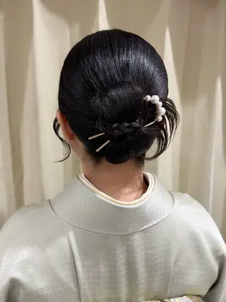 ヘアアレンジ セットサロンCURE 🩵あんみのマツエク・マツパデザイン