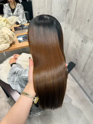 ロング ayano /レイヤー/艶カラーのヘアスタイル