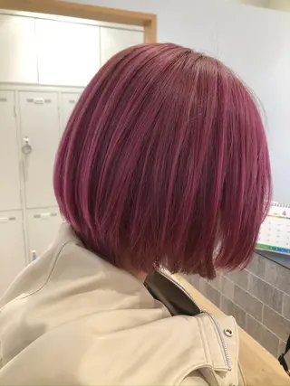 ショート カラー 野村 さなみ✨ぱっつんボブのヘアスタイル