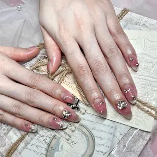 ネイル Fairyフェアリーネイルサロン所属・Nail Hibi サロンのネイルデザイン