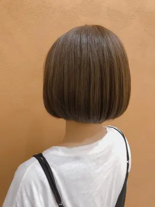 ショート カラー 西 めぐみのヘアスタイル