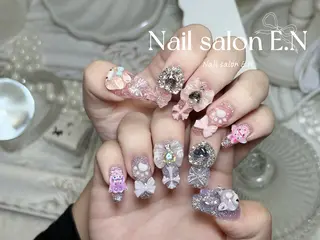 ネイル E.N🦋 長さ出し/持ち込みのネイルデザイン