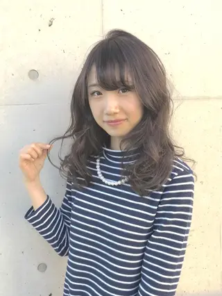 セミロング カラー ハイトーン特化🤍 浦住のヘアスタイル