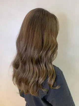 ロング k-two  esora 池袋店所属・土佐 優奈のヘアスタイル