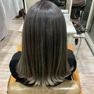 セミロング 中田 サヤカのヘアスタイル