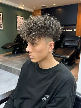 カラー パーマ メンズ シャドウパーマ/ 波巻パーマYu-Kiのヘアスタイル