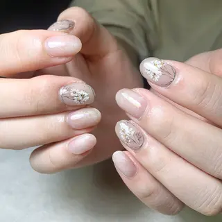 ネイル atelier　FIORITURA所属・FIORITURA aiのネイルデザイン