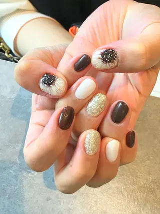 ネイル Nest 岩崎のネイルデザイン