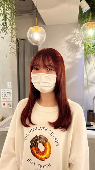 セミロング カラー Garland 表参道所属・ミディアムレイヤー/ 艶カラー🎀　emiのヘアスタイル