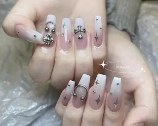 ネイル 🫧NUR NAIL✨のネイルデザイン