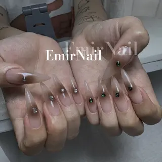 ネイル Emir Nailのネイルデザイン