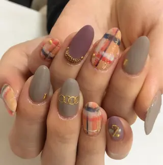 ネイル 12 designのネイルデザイン