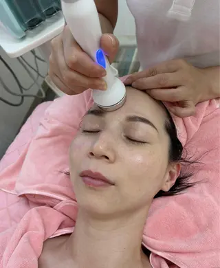 Merry（メリー)所属・Merry 霞ヶ関南口1分のマツエク・マツパデザイン