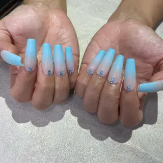 ネイル Amber21.所属・Nagahama Akariのネイルデザイン