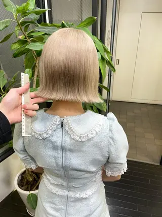 ショート 有人/バレイヤージュ /シャドールーツのヘアスタイル