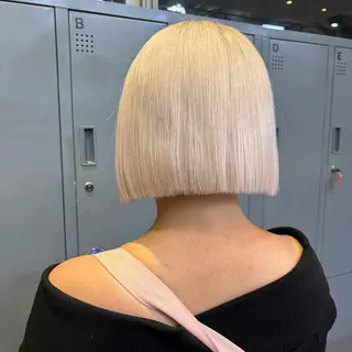 ショート ☘️かわいいハイトー ン☘️nonokaのヘアスタイル