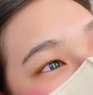 マツエク・マツパ IRIELASH所属・市岡 めいの眉毛・アイブロウイメージ