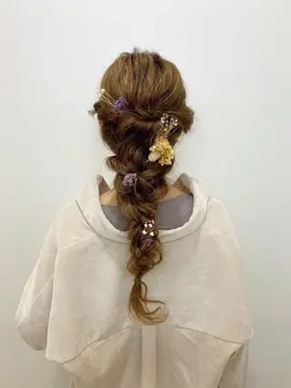 ロング ヘアアレンジ yuka .のヘアスタイル