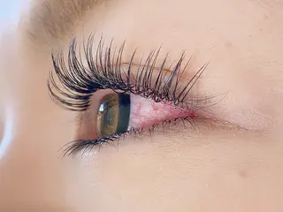 マツエク・マツパ eyelash＆nailstudio BeautyA×Re:NaiL所属・アイリスト SAITOのマツエク・マツパデザイン