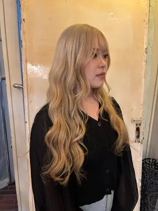 ロング sea's所属・ヒラカホ/矢場町/ ブリーチ/似合わせのヘアスタイル