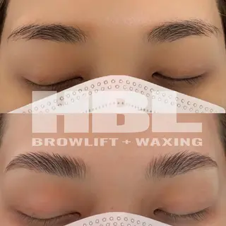 パーマ アイブロウ 𝕁𝔼𝕃𝕃𝕐 𝕃𝔸𝕊ℍのマツエク・マツパデザイン