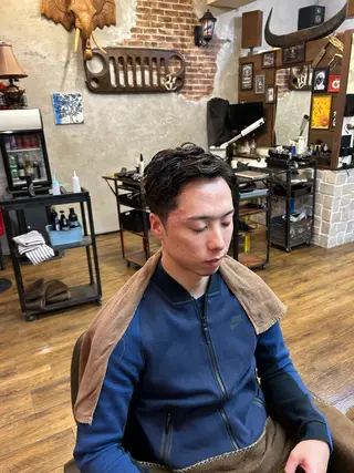 ショート パーマ メンズ ナイルプラス所属・ナイルプラス ヨウのヘアスタイル