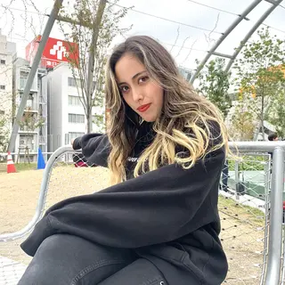 ロング 一ノ瀬 暁のヘアスタイル