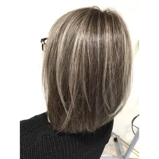 ショート カラー 井上 一平のヘアスタイル