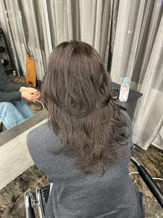 ロング 松川ヒナ|韓国レイヤ /耳つぼジュエリーのヘアスタイル