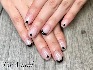 ミディアム ネイル T&A nailのネイルデザイン