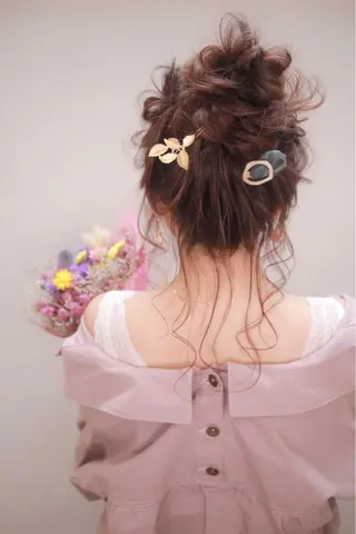 ロング カラー 伊藤 裕貴のヘアスタイル