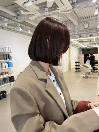 ミディアム カラー 阪本 桃のヘアスタイル