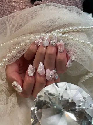 ネイル ベスティオーラ所属・ベスティオーラ 花香のネイルデザイン