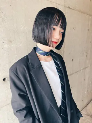 ミディアム ボブ/透明感カラー Fukaのヘアスタイル