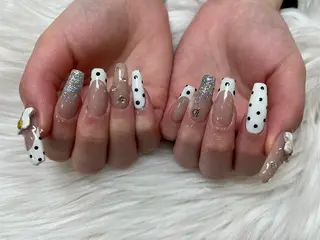 ネイル SOARE🤍 🤍のネイルデザイン