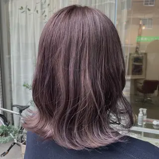 ミディアム カラー fio マナミのヘアスタイル