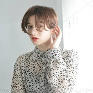 ミディアム カラー パーマ ヘアアレンジ マツエク・マツパ ネイル キッズ premier modelsのヘアスタイル