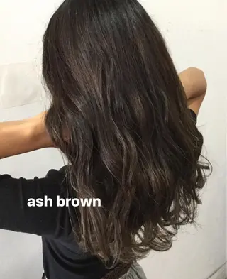 ロング カラー ヘアアレンジ 脱白髪染め美容師 竹内涼乃のヘアスタイル