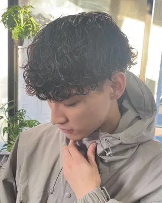 パーマ メンズ アタ ムのヘアスタイル