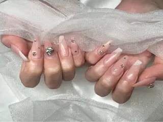 ネイル Roi〈ロワ〉 Minakoのネイルデザイン