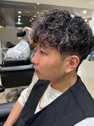 パーマ メンズ 心斎橋バレイヤージュ 小林勝貴のヘアスタイル