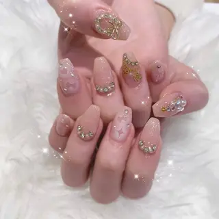 ネイル Kanon 🤍のネイルデザイン